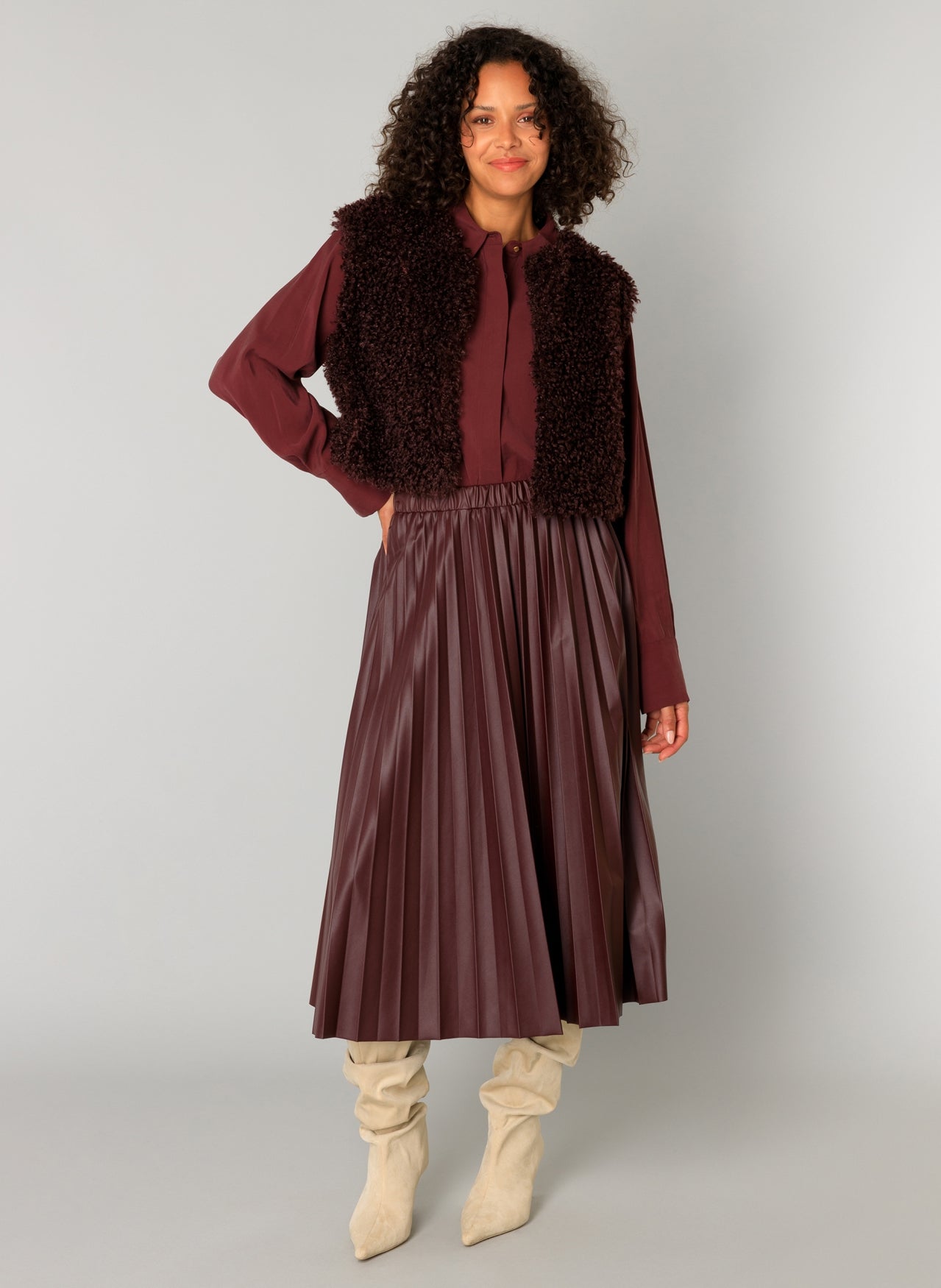 Caroline - Dark Bordeaux
